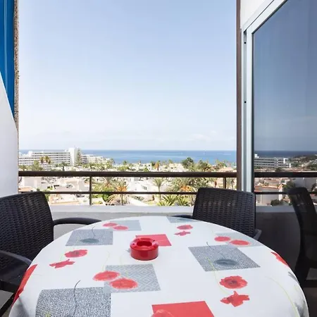 Cozy Playa Americas 아파트 *