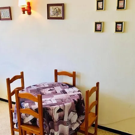 Cozy Playa Americas 아파트